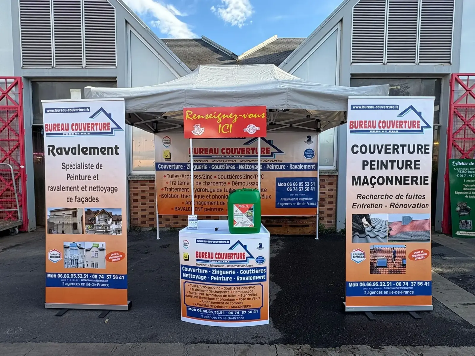 Le stand Bureau Couverture sur un salon de l’habitat